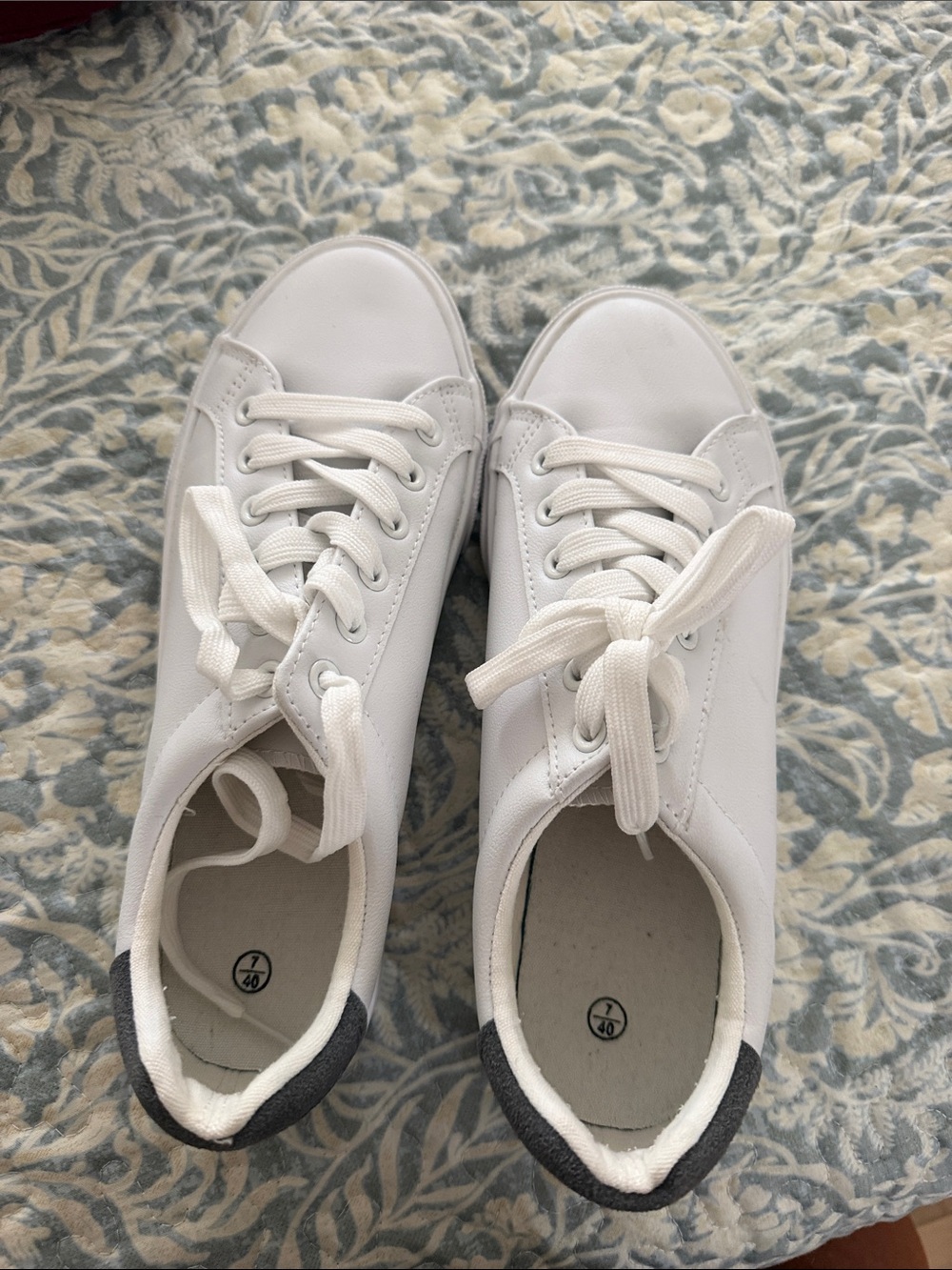 Classic White Lace-Up Sneakers with Gray Heel